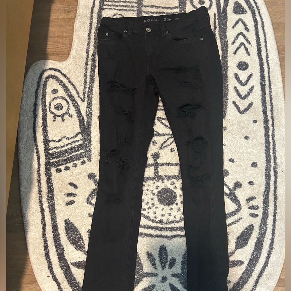 Ripped skinny jeans